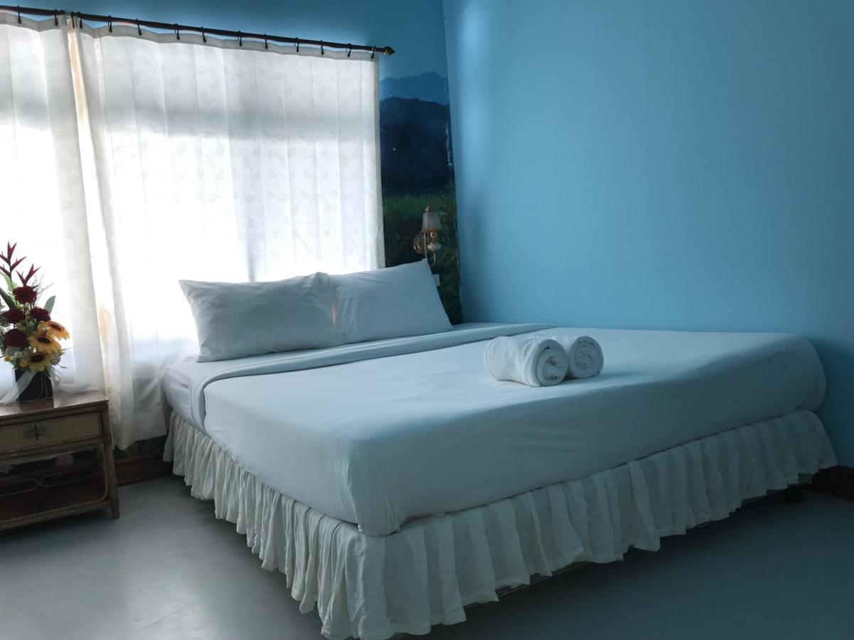The Corner Transit Hostel Самуй Екстер'єр фото