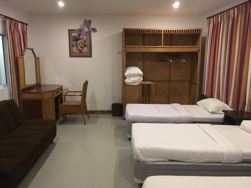 The Corner Transit Hostel Самуй Екстер'єр фото